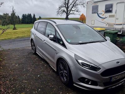 Gebraucht 2018 Ford S-MAX ST-Line Van / Kleinbus | 19.500 € (Etwas zu teuer)
