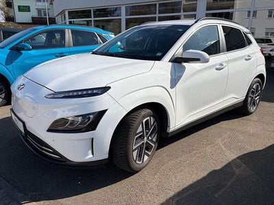 Gebraucht Hyundai Kona Trend 150 kW (204 PS) 2022 Weiß SUV