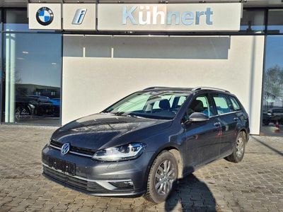 Grau Gebraucht 2020 VW Golf VII Highline Limousine | 15.885 € (Superpreis)
