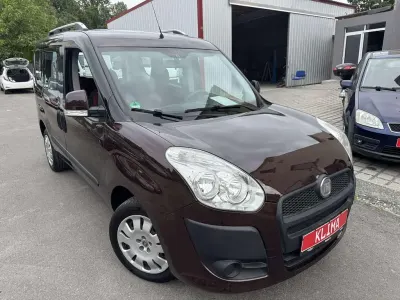 Gebraucht Fiat Doblò Dynamic 95 PS (69 kW) 2010 Rot Van / Kleinbus