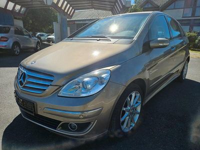 Mercedes B200