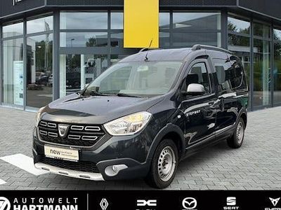Gebraucht Dacia Dokker Stepway 131 PS (96 kW) 2021 Grau Van / Kleinbus