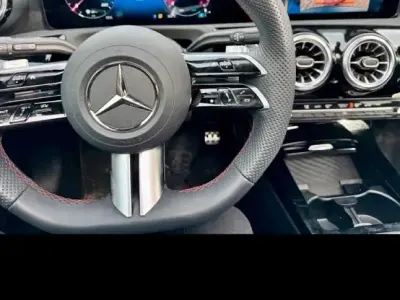 Gebraucht Mercedes A200 116 PS (85 kW) 2025 Schwarz Kleinwagen