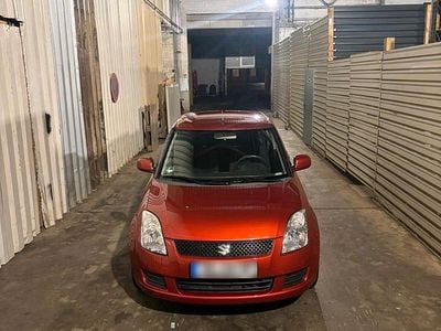 Gebraucht Suzuki Swift 92 PS (67 kW) 2010 Orange Kleinwagen