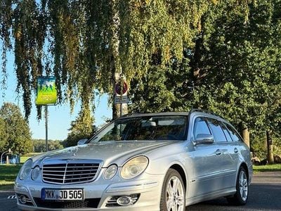 Mercedes E320