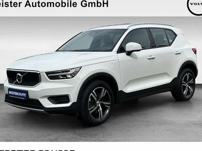Ice white Gebraucht 2022 Volvo XC40 Momentum SUV | 28.990 € (Fairer Preis)