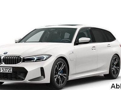 Usata BMW 330e M Sport 292 CV (214 kW) 2025 Rosso Station wagon