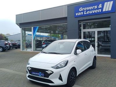 Usata Hyundai i10 Select 67 CV (49 kW) 2024 Bianco Utilitaria