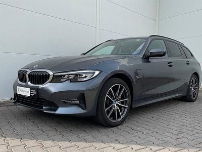 Gebraucht BMW 320e Sport Line 204 PS (150 kW) 2022 Mineralgrau metallic Kombi