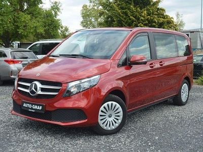 Mercedes V220