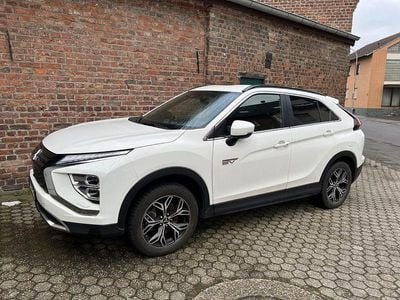 Gebraucht Mitsubishi Eclipse Cross Basis 188 PS (138 kW) 2022 Weiß SUV