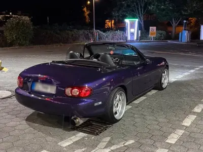 Usata Mazda MX5 110 CV (80 kW) 2002 Viola Cabrio