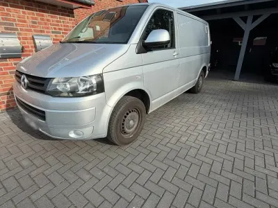 Gebraucht VW T5 140 PS (102 kW) 2013 Silber Van