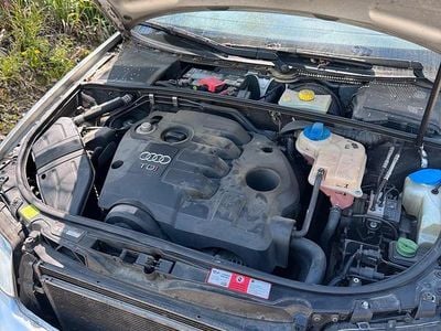 Używany Audi A4 131 KM (96 kW) 2003 Srebrny Kombi