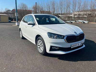 Neu Skoda Fabia Selection 95 PS (69 kW) 2025 Weiß Limousine