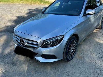 Silber Gebraucht 2015 Mercedes C250 Limousine | 18.500 € (Etwas zu teuer)
