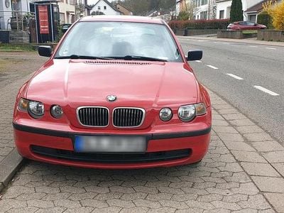 Gebraucht BMW 316 116 PS (85 kW) 2001 Rot Kleinwagen