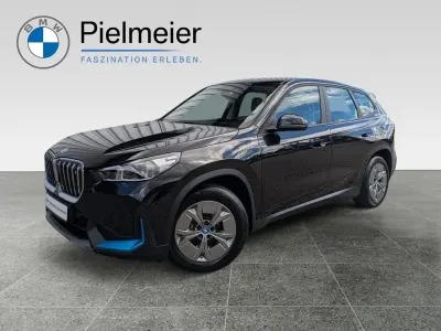 Gebraucht BMW iX1 Performance 200 kW (272 PS) 2023 Schwarz SUV