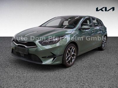 Gebraucht Kia Ceed Spirit 140 PS (102 kW) 2024 Grün Kleinwagen
