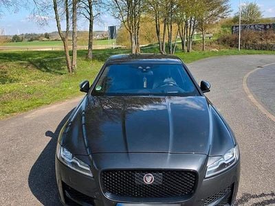 Second-hand Jaguar XF R-Sport 300 CP (220 kW) 2017 Gri Berlinǎ