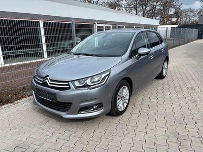 Używany Citroën C4 SELECTION 99 KM (72 kW) 2017 Srebrny Sedan/Limuzyna