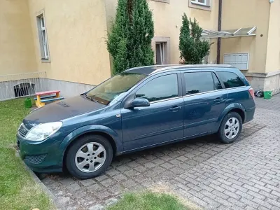 Gebraucht Opel Astra 116 PS (85 kW) 2008 Limousine