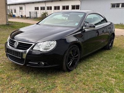 Używany VW Eos 140 KM (102 kW) 2007 Czarny Kabriolet