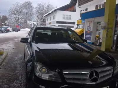 Second-hand Mercedes C220