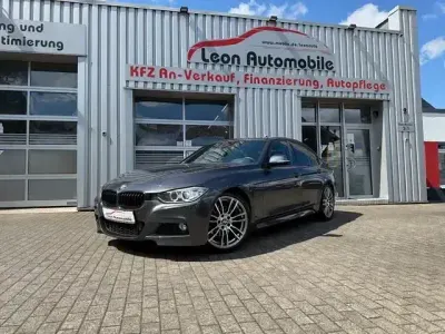 Gebraucht BMW 330 M Sport 258 PS (189 kW) 2012 Mineralgrau (metallic) Limousine