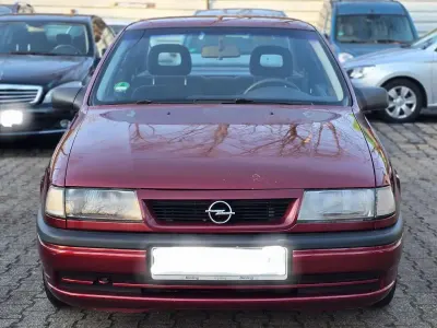 Brugt Opel Vectra 90 HK (66 kW) 1993 Rød Sedan