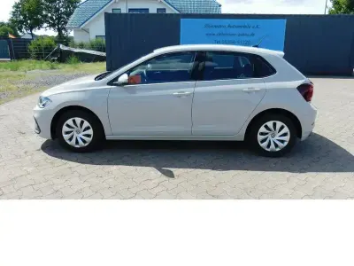 Gebraucht VW Polo Life 80 PS (58 kW) 2023 Ascotgraugrau Kleinwagen