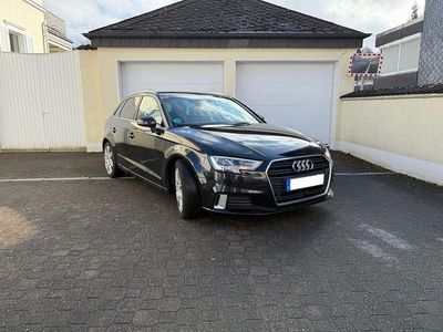 Gebraucht Audi A3 Comfort 150 PS (110 kW) 2016 Schwarz Kombi