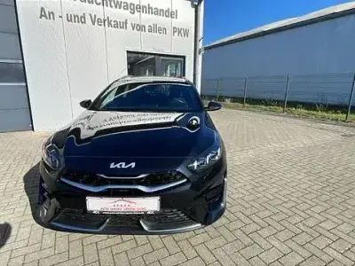 Gebraucht Kia Ceed Sportswagon GT-Line 140 PS (102 kW) 2024 Schwarz Kombi