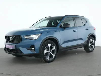 Gebraucht Volvo XC40 Plus 197 PS (144 kW) 2024 Fjord blue SUV