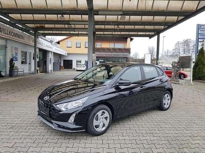Phantom black / met Neu 2025 Hyundai i20 Comfort Kleinwagen | 18.990 € (Guter Preis)