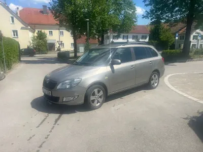 Gebraucht Skoda Fabia Fresh 90 PS (66 kW) 2013 Silber Kombi