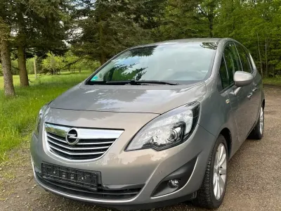 Używany Opel Meriva 120 KM (88 kW) 2012 Andere farben Minivan