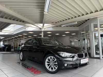 Używany BMW 320 Sport Line 184 KM (135 kW) 2018 Czarny Sedan/Limuzyna