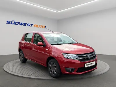 Gebraucht Dacia Sandero 90 PS (66 kW) 2016 Rot Limousine