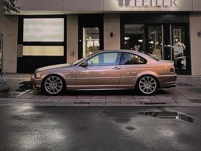 BMW 323