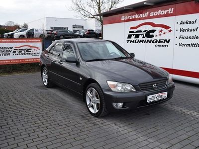 Lexus IS200