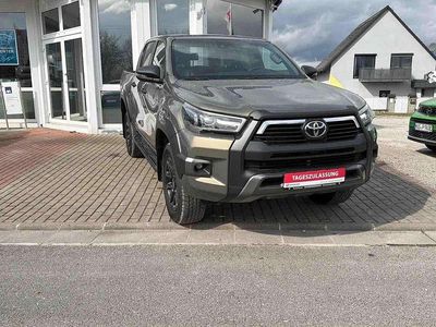 Neu Toyota HiLux 204 PS (150 kW) 2026 Oxyde bronze Pickup