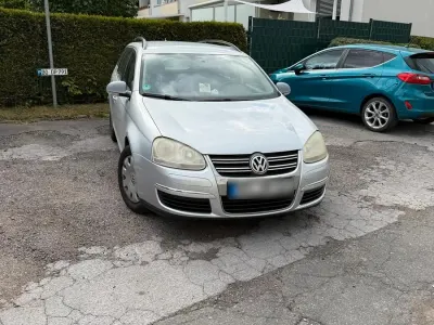 Gebraucht VW Golf VI 105 PS (77 kW) 2009 Silber Kleinwagen