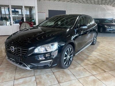 gebraucht Volvo V60 Kombi*SHZ*AHK*NAVI*PDC*LEDER*