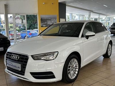 Gebraucht Audi A3 Ambiente 179 PS (131 kW) 2015 Weiß Limousine