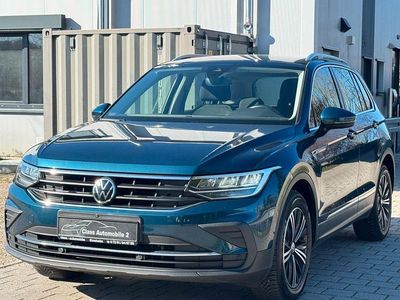 Gebraucht VW Tiguan Life 150 PS (110 kW) 2022 Blau SUV