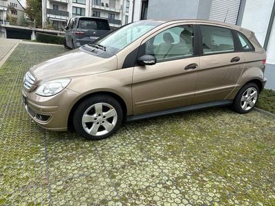 Mercedes B150