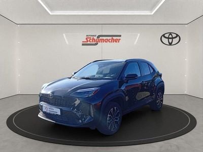 Mysticschwarz mica Gebraucht 2025 Toyota Yaris Cross SUV | 27.150 € (Guter Preis)