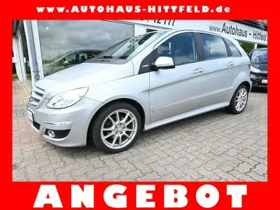 Gebraucht Mercedes B180 116 PS (85 kW) 2009 Polarsilbermet. Van / Kleinbus