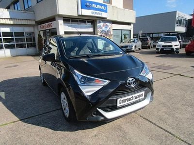 Schwarz Gebraucht 2021 Toyota Aygo X-play Kleinwagen | 10.890 € (Fairer Preis)